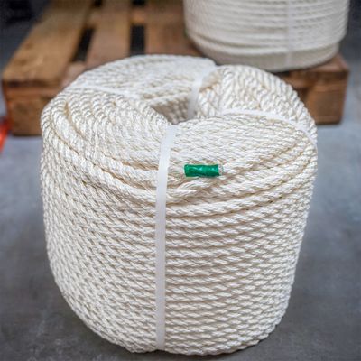 Dauerhafte 20 mm 3 Strang verdrehte langlebige Nylonseile zum Anlegen/Rettung/Schleppen, verkauft pro Meter für den europäischen Markt